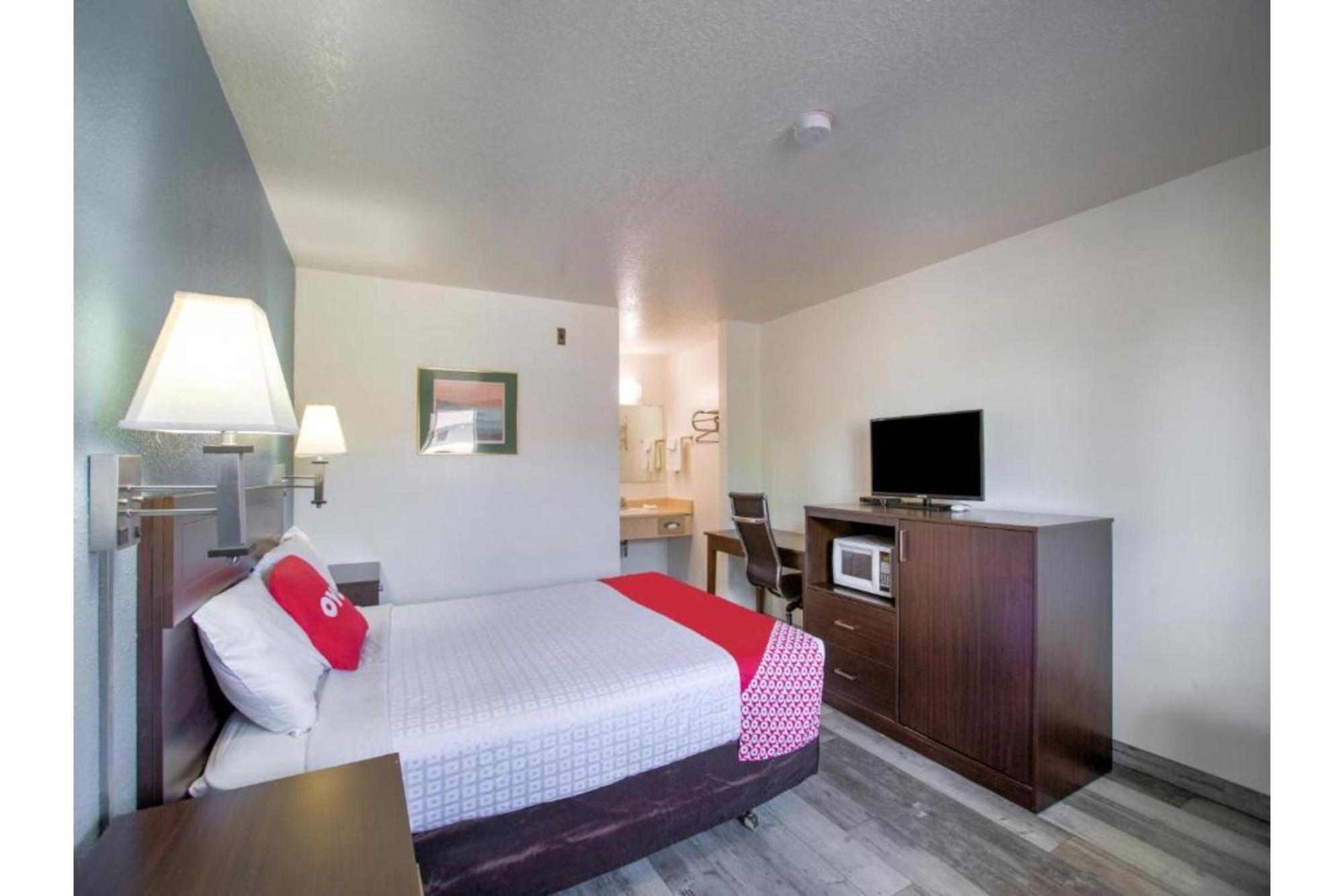 Oyo Woodland Hotel And Suites Luaran gambar
