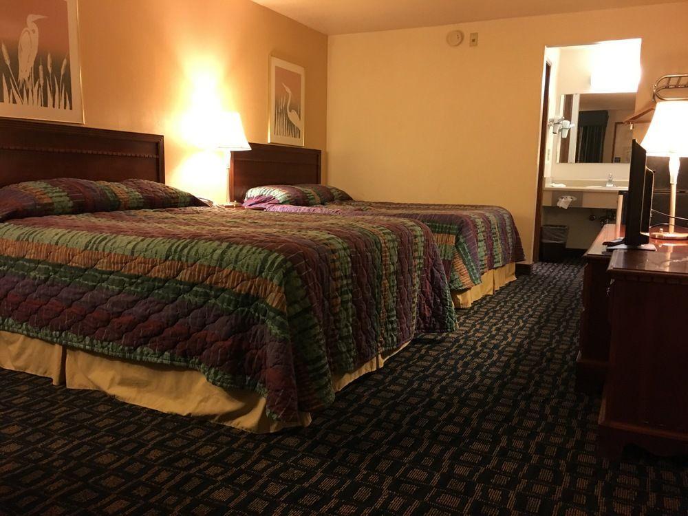Oyo Woodland Hotel And Suites Luaran gambar
