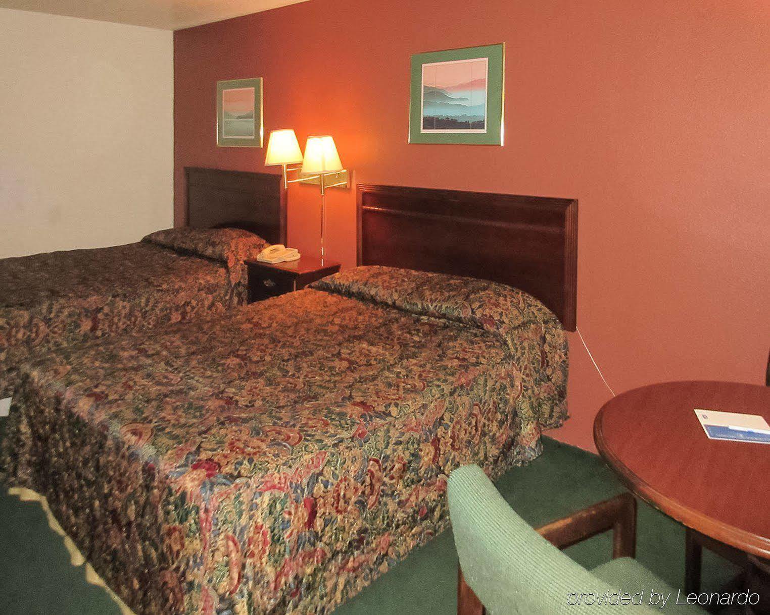 Oyo Woodland Hotel And Suites Luaran gambar