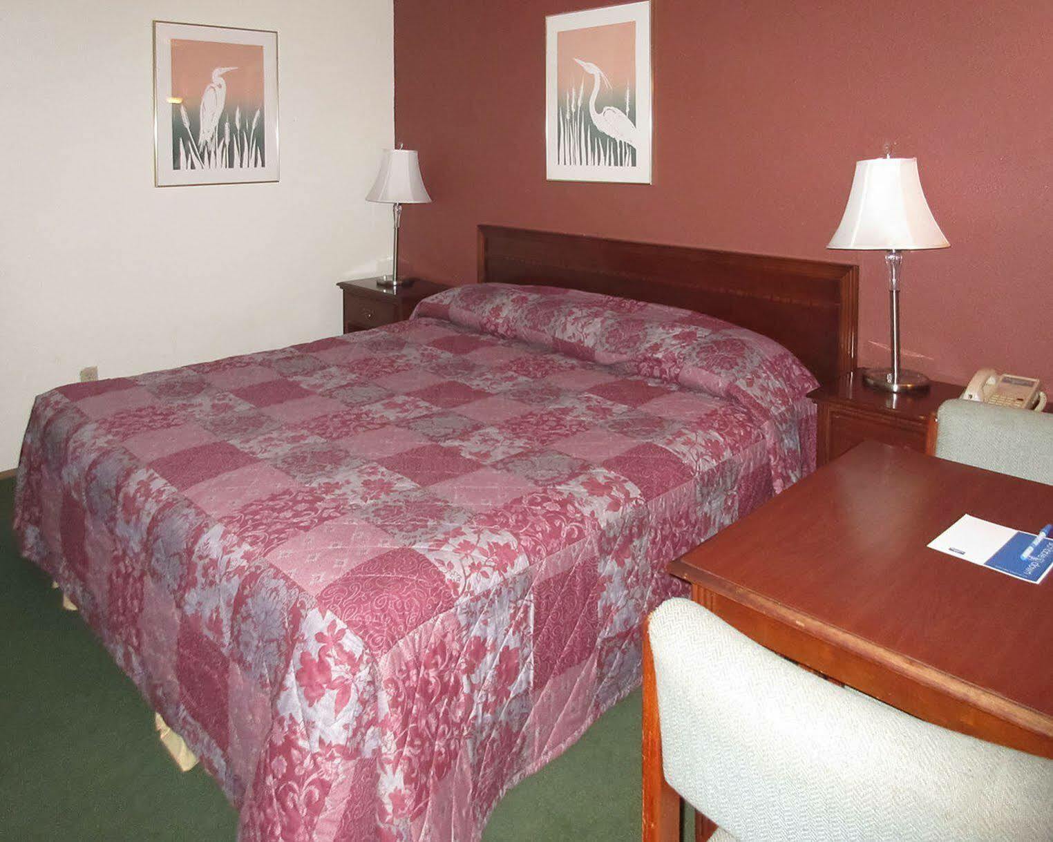 Oyo Woodland Hotel And Suites Luaran gambar